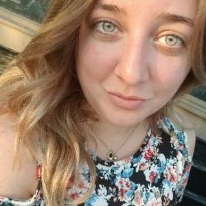 Meet your Posher, Abigail